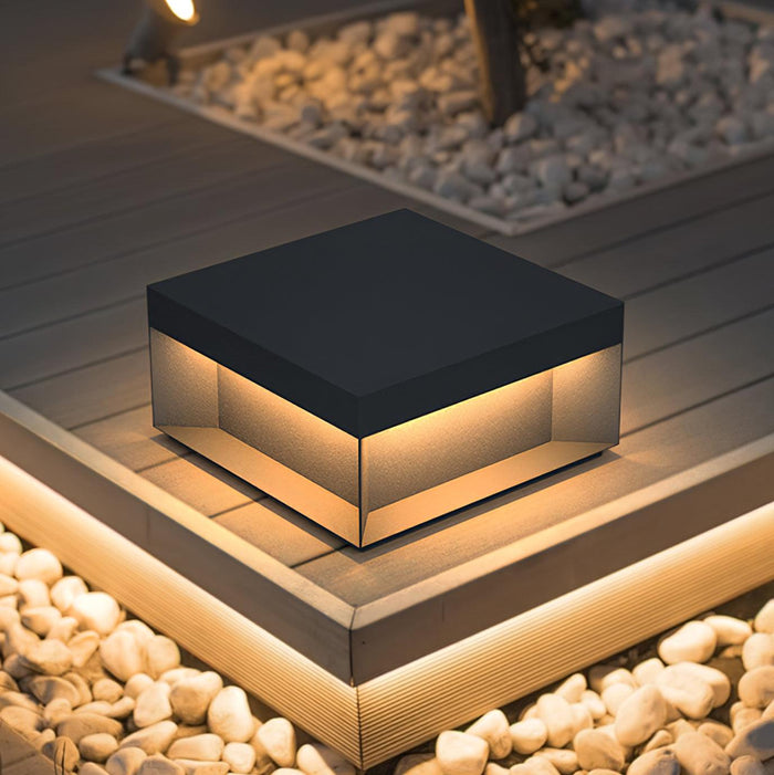 Robust Solight Solar Wall Lamp | Weatherproof and Efficient