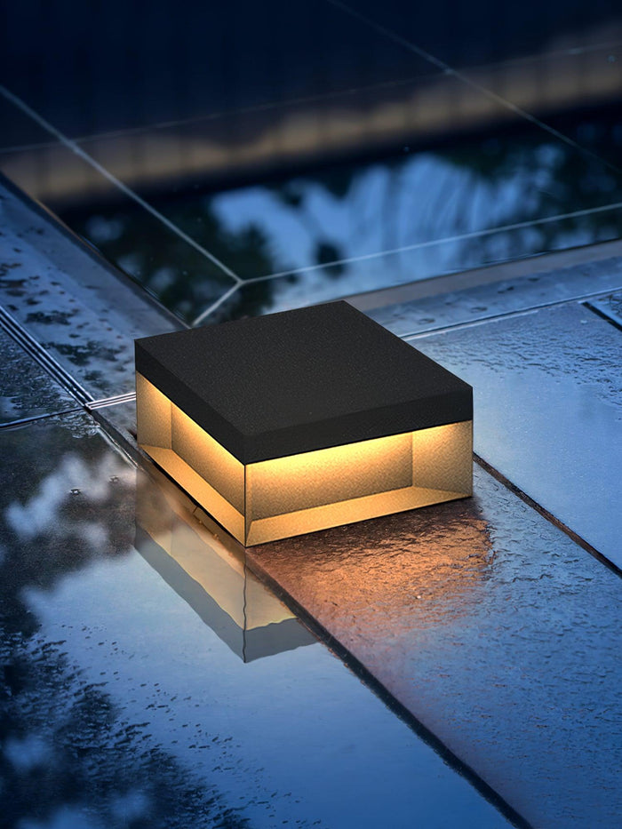 Robust Solight Solar Wall Lamp | Weatherproof and Efficient