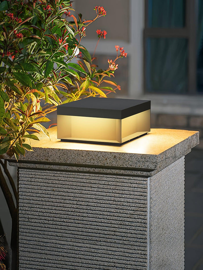 Robust Solight Solar Wall Lamp | Weatherproof and Efficient