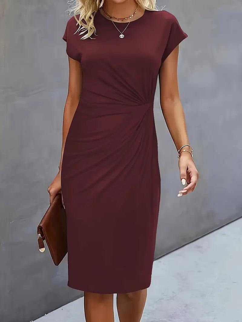 Midi Dress – Flattering Silhouette and Timeless Design