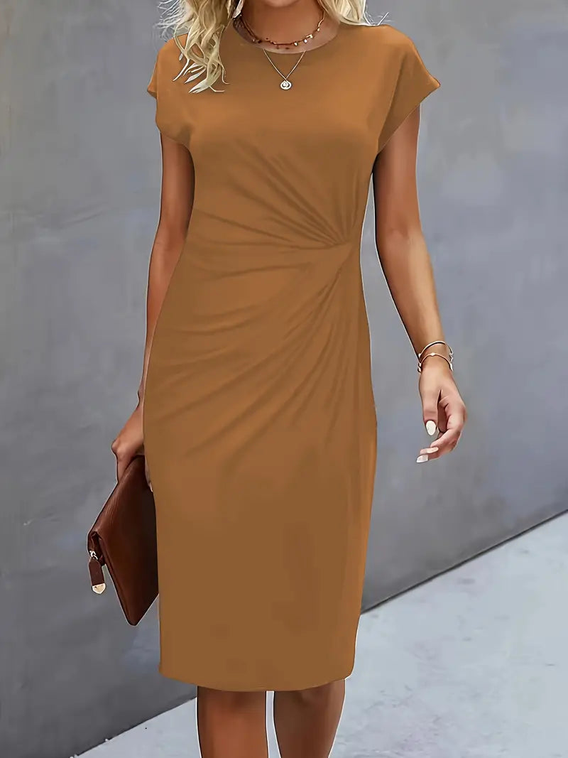 Midi Dress – Flattering Silhouette and Timeless Design