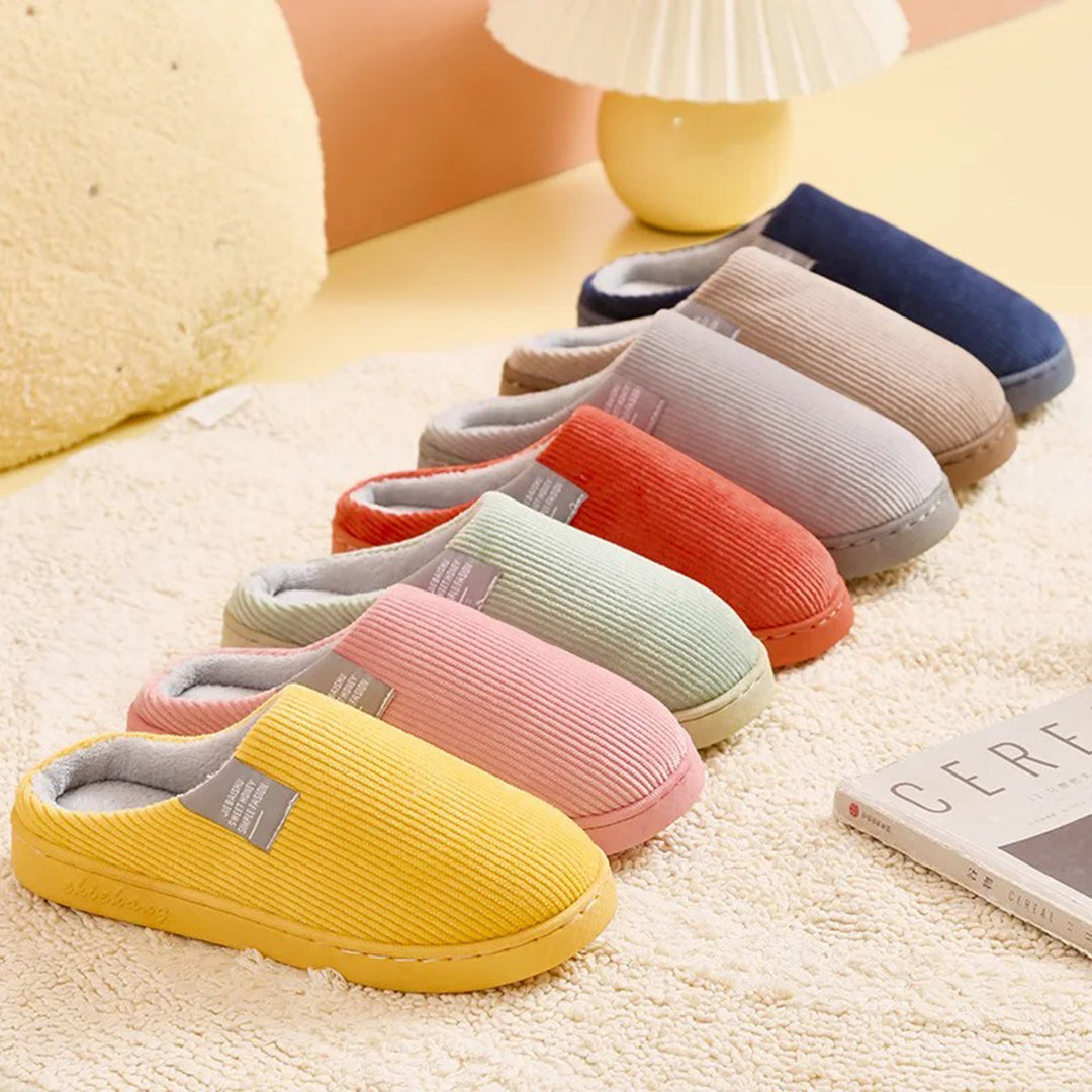 Women’s Winter Warm Slip-on Slippers - Comfort & Style