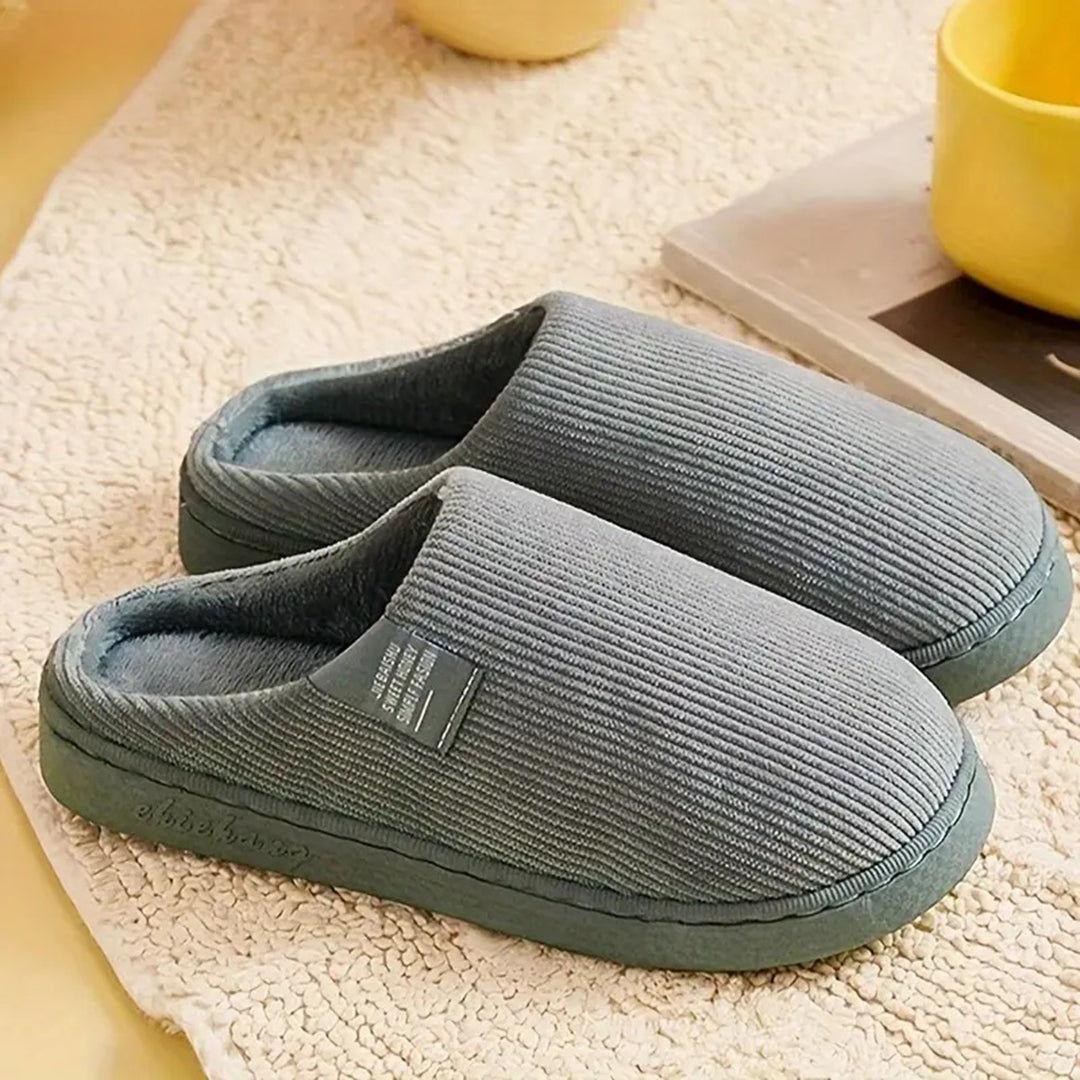 Women’s Winter Warm Slip-on Slippers - Comfort & Style