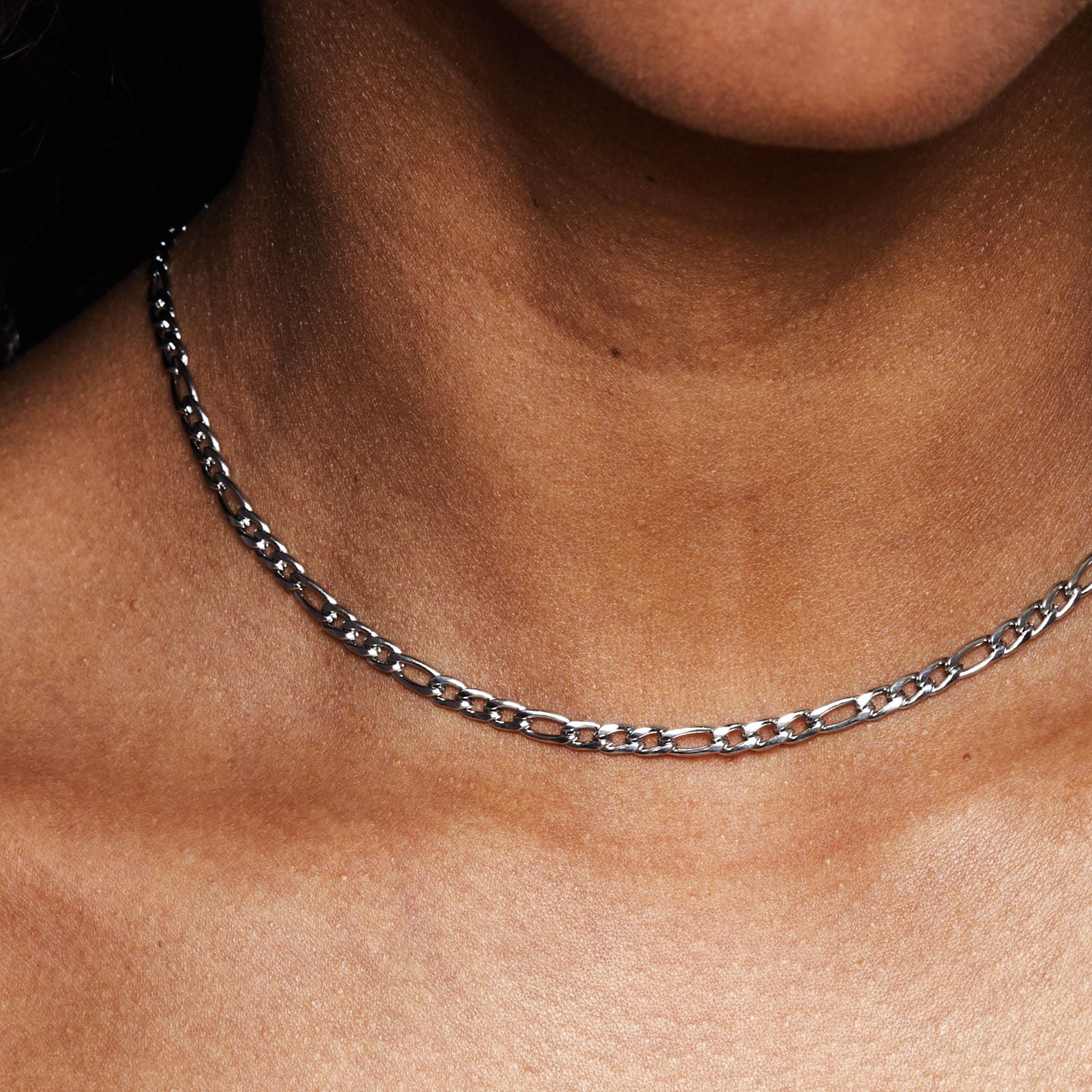 Stylish Minimalist Choker Necklace – Lola