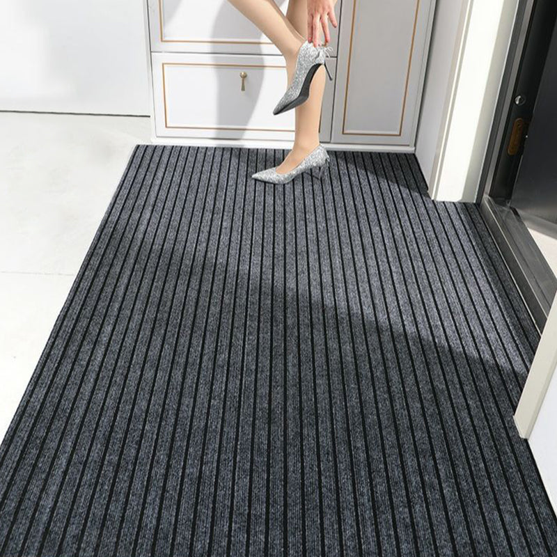 Non-slip, grease-resistant, and washable rug