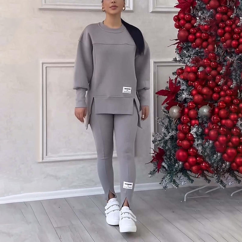 LuxeLounge Wearable Comfort Set | Oversized sweatshirt and seamless leggings for all-day style and ease