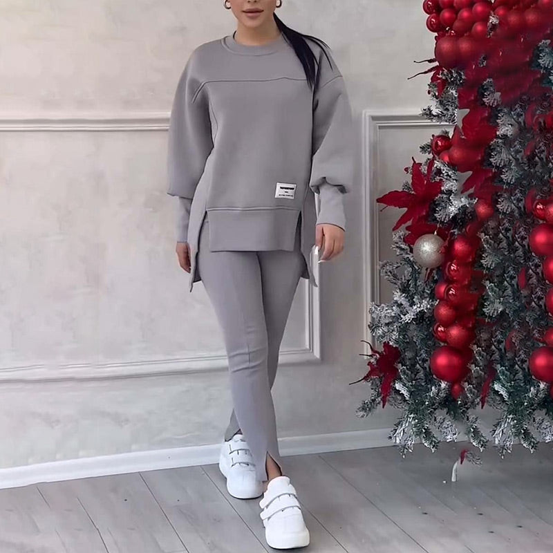 LuxeLounge Wearable Comfort Set | Oversized sweatshirt and seamless leggings for all-day style and ease