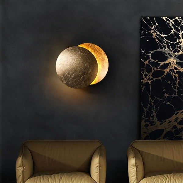 Wall Lamp with Magical Moonlight - Lunora