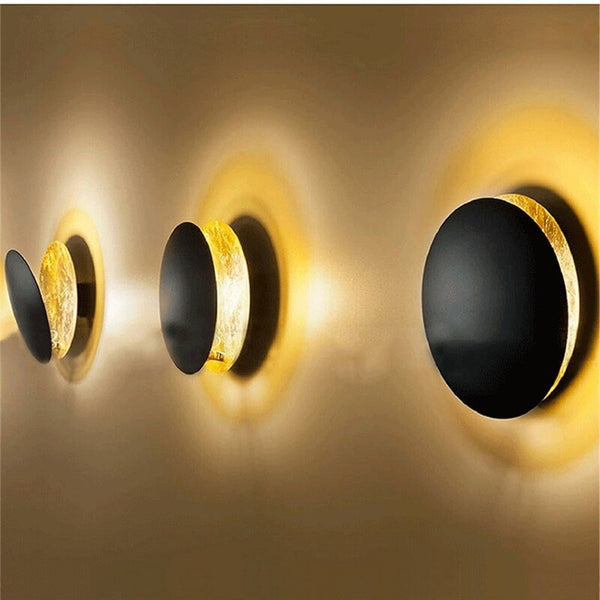 Wall Lamp with Magical Moonlight - Lunora