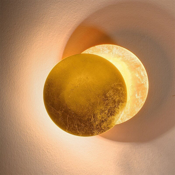 Wall Lamp with Magical Moonlight - Lunora