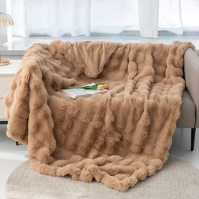 Colin Plush Blanket - Winter Luxe & Super Soft