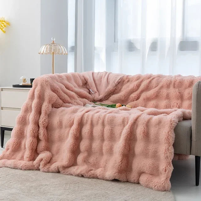 Colin Plush Blanket - Winter Luxe & Super Soft