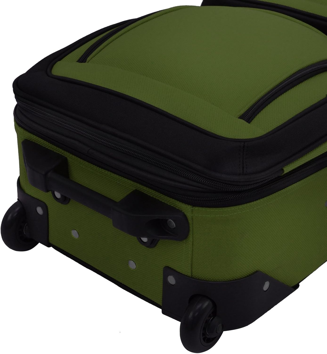 2-piece soft luggage set with expandable design and skate wheels