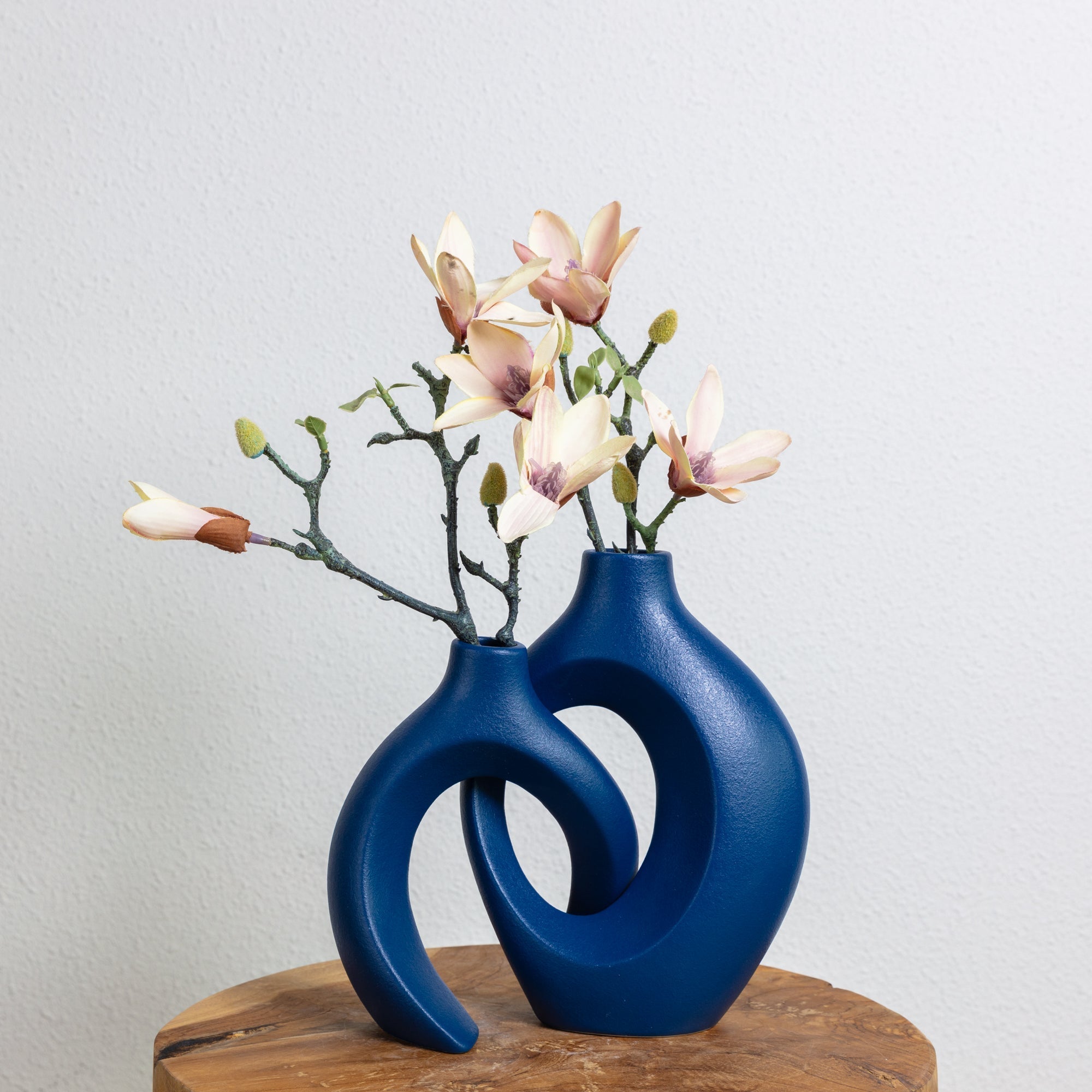Gleora | Unique Flower Vase - Intertwined Design