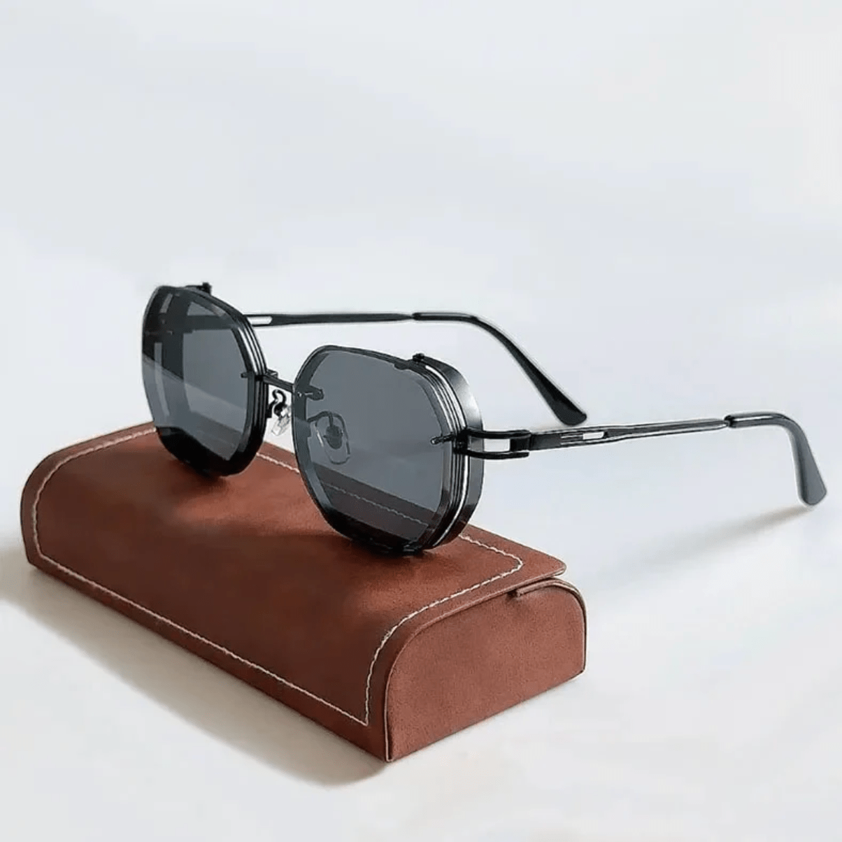 High-Quality Men's Sunglasses with Elegant Frame – UrbanValence