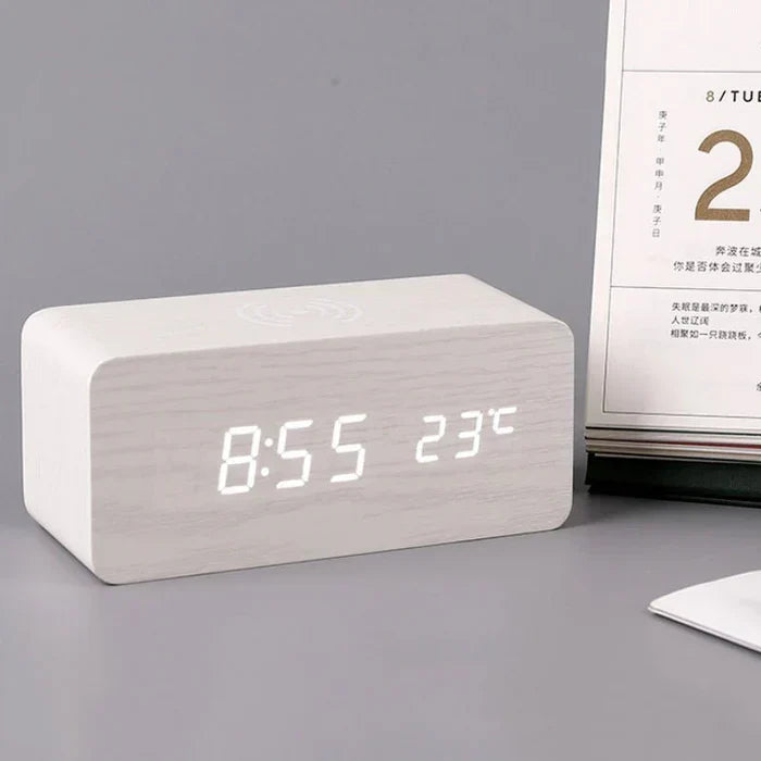 Smart Digital Clock with Voice Control – Lighting and Temperature Display