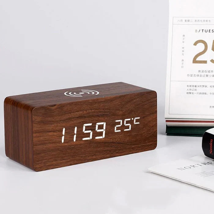 Smart Digital Clock with Voice Control – Lighting and Temperature Display