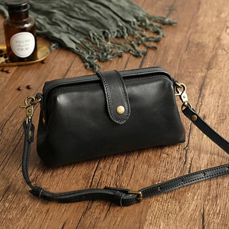 Amber Elegant Crossbody Bag – For a stylish and practical look